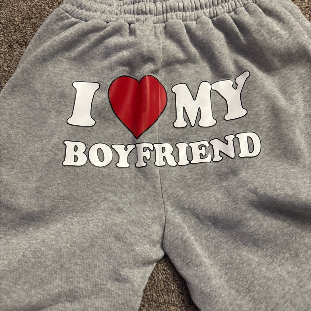 I ❤️ my boyfriend sweats